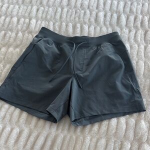 Men's Gray Shorts
